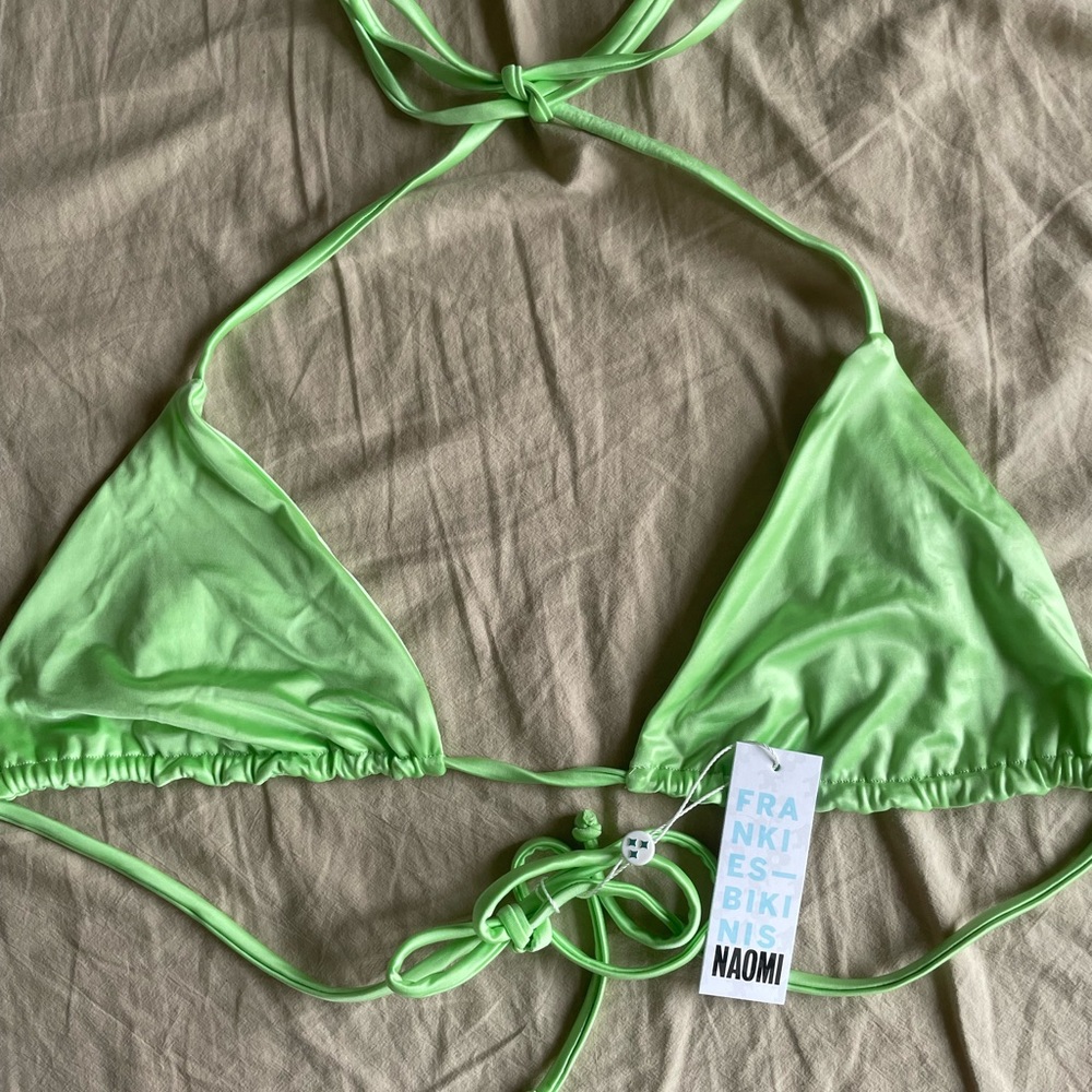 Frankie’s Bikinis Set